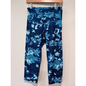 Old Navy Womens Capri Floral Print Leggings Yoga‎ Gym Wear Navy & Blue Medium